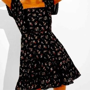 American Eagle tiered lace flower dress